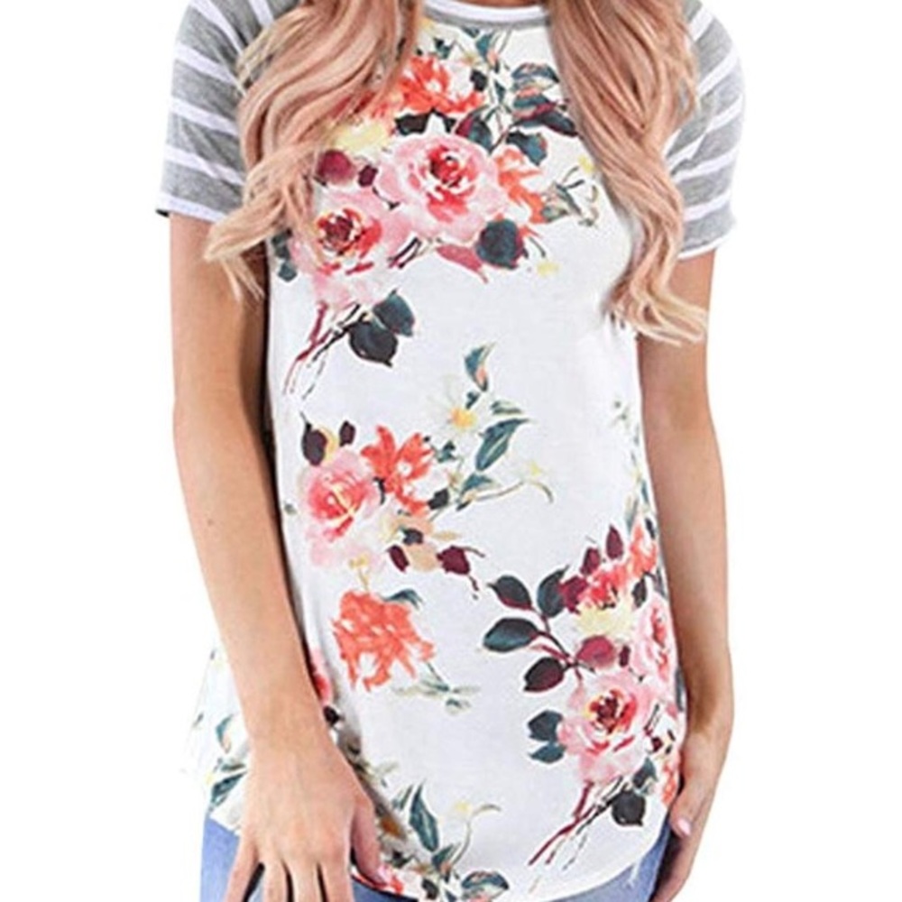 🆕 Pretty floral top